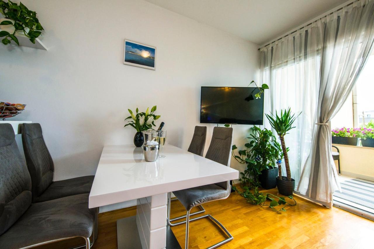 Apartment Summer Dreams Split Exteriör bild